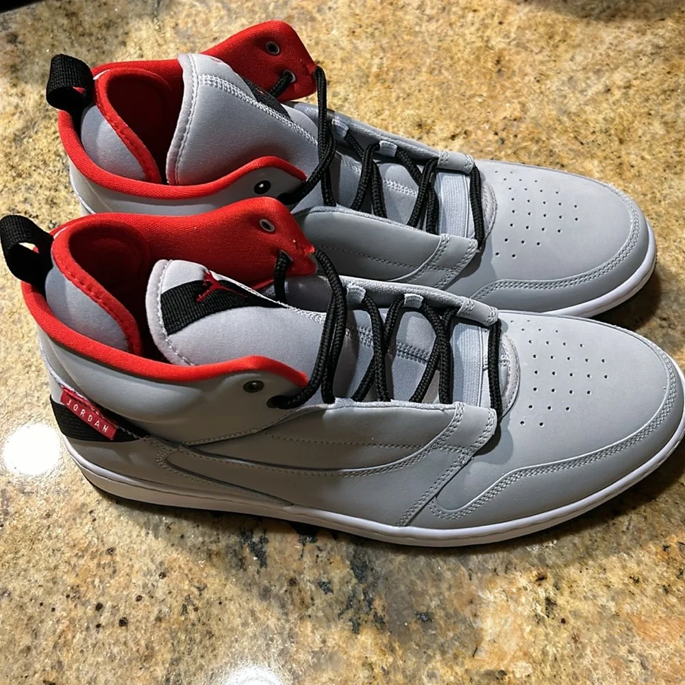 Jordan fadeaway athletic shoes new in box